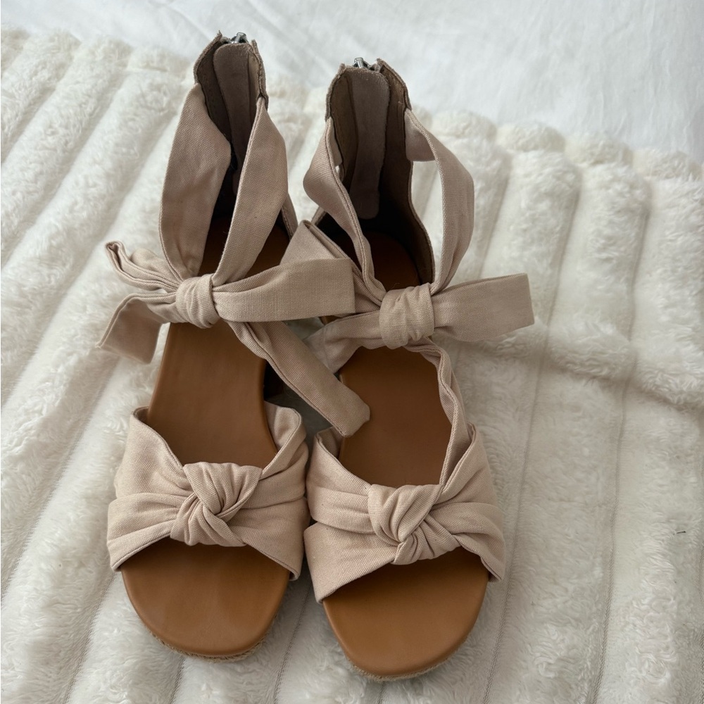UGG - Women’s Yarrow Espadrille Wedge Sandals